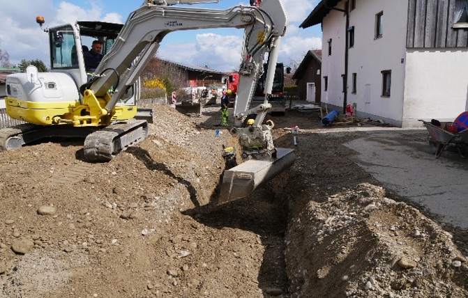 Ausbau der Achthalerstraße Kanalbau 2
