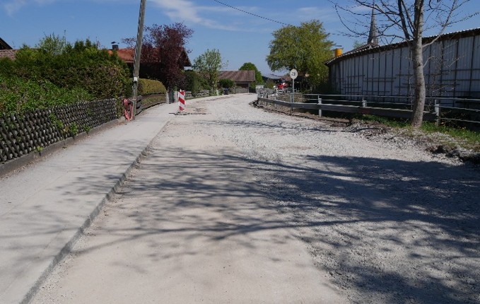 Ausbau der Achthalerstraße 3